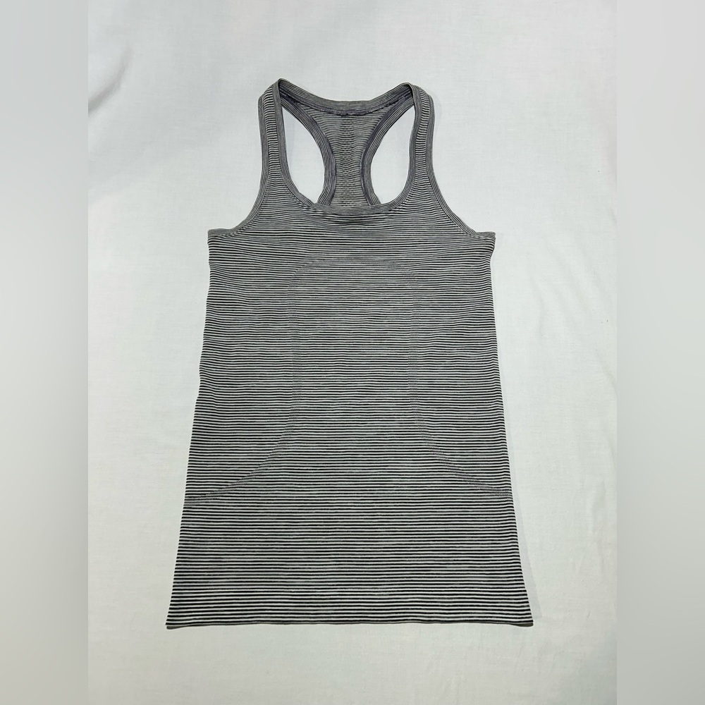 Lululemon Swiftly Tech Racerback Tank Size 2